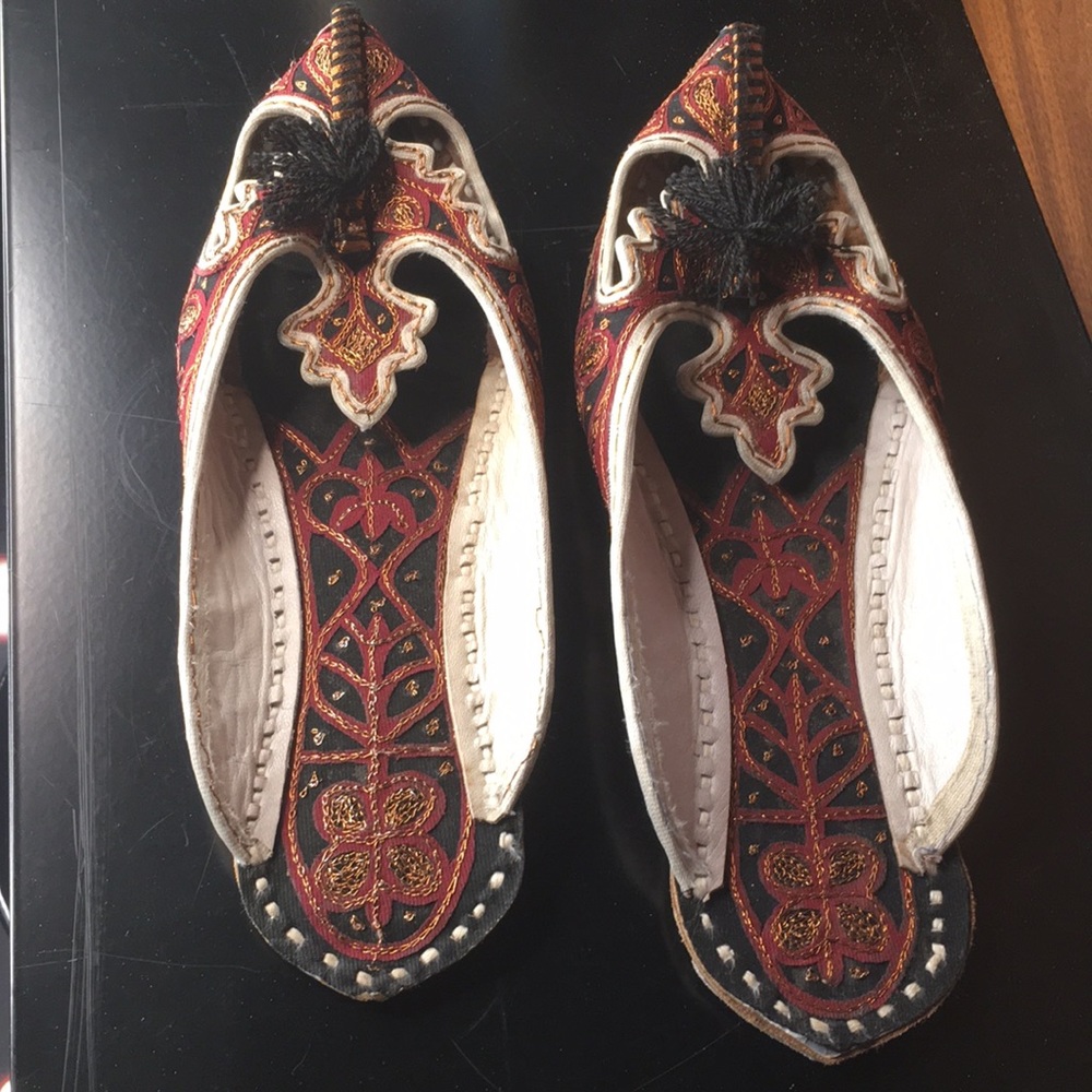 Vintage Handmade Arabian slippers - Picture 3 of 8